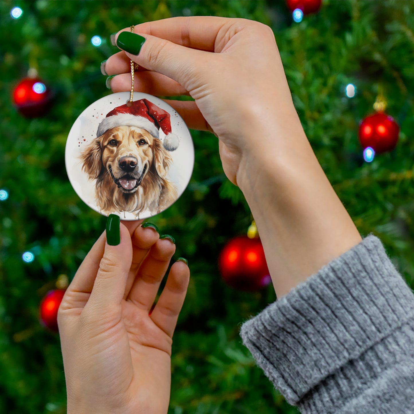 Christmas Ornament - Golden Retriever in Santa Hat