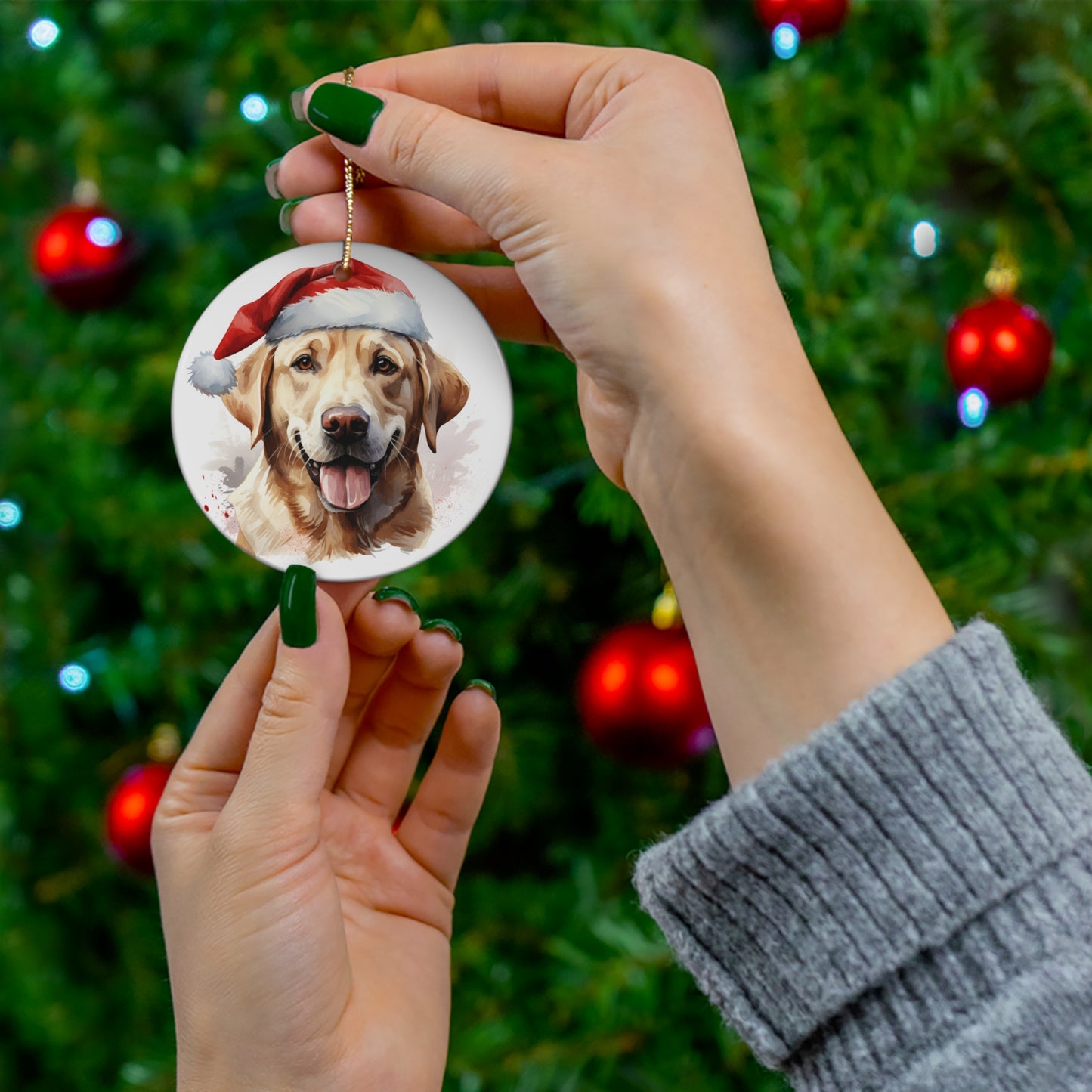 Christmas Ornament - Labrador Retriever in Santa Hat